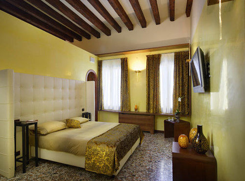 Frühstückspension Abbazia De Luxe 3*